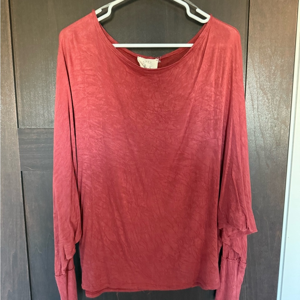 Women's Red Long Sleeve Top